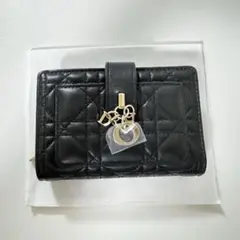 Dior ディオール 財布 二つ折り 現行のサムネイル