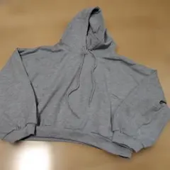 長袖パーカー　フリーサイズ　グレー