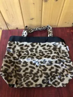 Item thumbnail for item 2cc1c100-37ef-4ba1-a8f4-3e1d79f298de