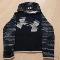 UNDER ARMOUR キッズM　140㎝ 　男の子用　ボーイズ　パーカー