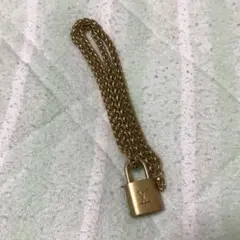 Item thumbnail for item ec1ebe9f-8cc9-4db5-9a08-8f459c458295