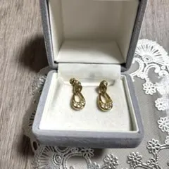 ドロップ　ゴールドメッキ　イヤリング