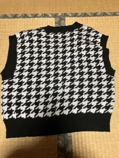 ハウンドトゥース柄 Vネック ニットベスト