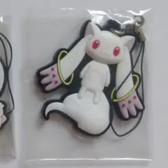 魔法少女まどか☆マギカ キュゥべえ 黒 ラバー ストラップ - メルカリ