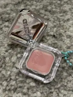 CLIO ミニチュア リップチーク キーホルダー