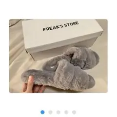 6/12まで最終値下げ FREAK'S STORE ファーサンダルのサムネイル