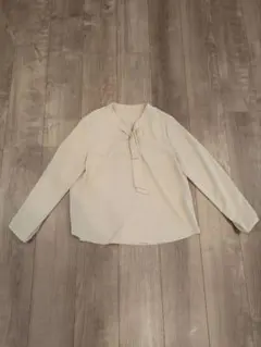 グリーンレーベルリラクシング ボウタイ ブラウス