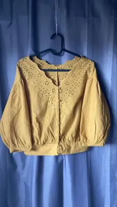 earth music&ecology エンブロイダリーブラウス（ショート）