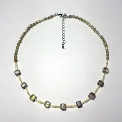 チェコ　ビーズ　チョーカー　黄緑　クリア　ネックレス