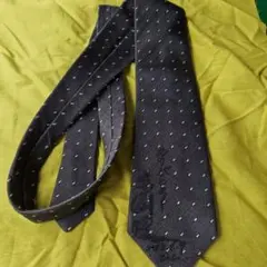 BARNYS에서 만든 희귀한 다카쿠라 켄의 뉴욕 시그니처 넥타이.