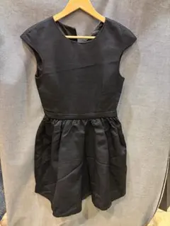 ★ZARA BASIC 黒 ノースリーブワンピース