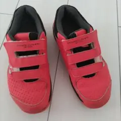 テニスシューズ ２１センチ　ジュニア