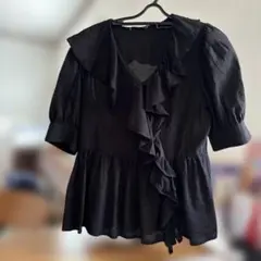 ブラウス5分袖 襟元フリル美品Techichi