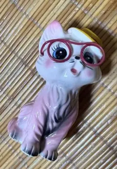 昭和レトロ 猫の置物 アンティーク ピンク　メガネインテリ　レア　猫のサムネイル