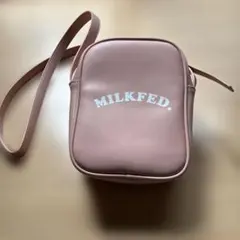 MILKBOY フェイクレザーショルダーバッグ オフホワイト - メルカリ
