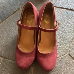 ストラップ付き ハイヒール