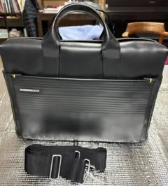 MANDARINA DUCK マンダリナダック ブラック ブリーフケース 本革