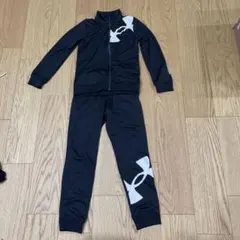 アンダーアーマーキッズ☆YMD(140)☆ジャージ上下☆黒
