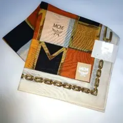 新品✨MCM大判ハンカチーフ　レディーススカーフひざ掛け　メンズハンカチ　日本製