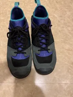 NIKE ACG エアリバデルチ