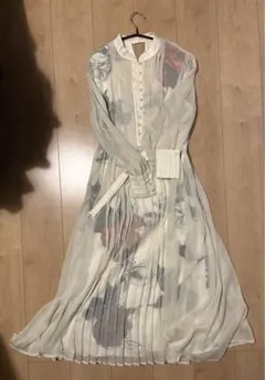 RED VALENTINO モスリン プリーツシフォンドレス - メルカリ