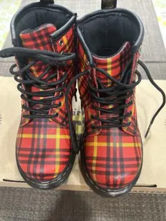 Dr. Martens キッズ チェック柄 ブーツ 17cmのサムネイル