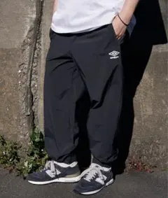 UMBRO アンブロ ナイロントラックパンツ ブラック　M