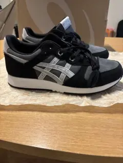 新品未使用28.0㎝ASICSアシックス スニーカー ブラック/グレー