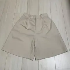 ローリーズファーム　ハイウエストショートパンツ　ホワイト　LOWRYSFARM