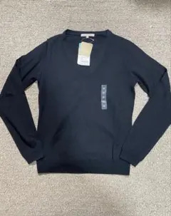 新品・タグ付きUNIQLO エクストラファインメリノウール セーター Vネック