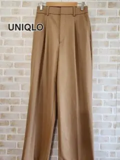 UNIQLO　タックワイドパンツ　BEIGE　Sサイズ