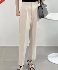 リエディ　ハイウエスト　テーパードパンツ