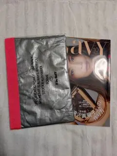 VERY NaVY　2025年10月号　雑誌と付録