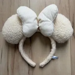 ミニーちゃん カチューシャ　ボア　もこもこ　ディズニー　ホワイト