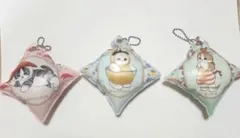 mofusand KURA SUSHI クッションチャーム3種 と缶バッチ