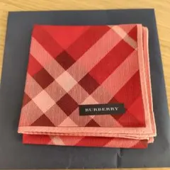値下げ！BURBERRY レッド チェック柄 ハンカチ