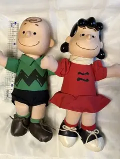 チャーリー・ブラウンとルーシー ハンドパペットタグ付き チャーリー・ブラウンとルーシー ハンドパペットタグ付き