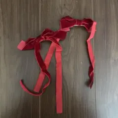 赤リボン　ヘアクリップ　shein