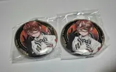 ツイステ　缶バッジ　リドル　ガチャ　カプ缶　ホロ缶　ラメ缶　２点実験服