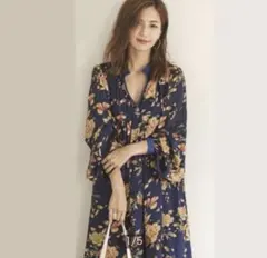 未使用 Re:EDIT 安田美沙子コラボ 花柄ロングワンピース M 紺 完売商品