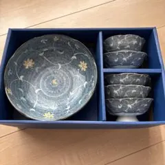 Aito愛陶　藍染唐草 サラダ&デザート揃　高台小鉢 ２種類のサムネイル