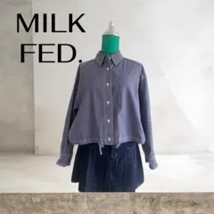 MILKFED. ブルー　クロップドシャツ　長袖シャツ　短丈シャツのサムネイル