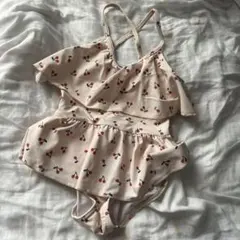 95cm フタフタ　チェリー柄フリル水着