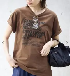 SLOBE IENA La Hutte ラ ユット　ロゴTシャツ　ブラウン