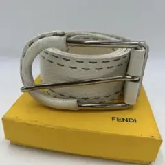 FENDI セレリア　ステッチ ベルト　レザー　ホワイト