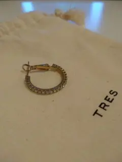 【美品片耳】TRES☆トレス☆ジルコニアゴールドフープピアス☆金属アレルギー対応