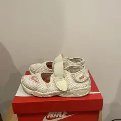 nike lift2 ナイキ リフト2 サイズ16 キッズスニーカー　値下げ