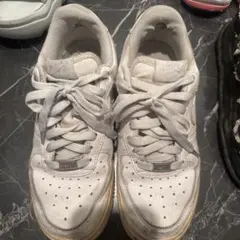 NIKE AIR FORCE 1 ホワイト スニーカー