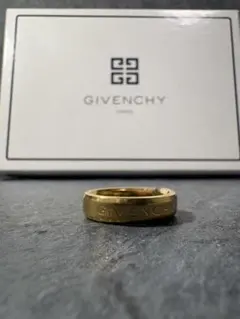 Givenchyゴールドリング24号前後
