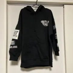 ブラックパーカー　オーバーサイズ